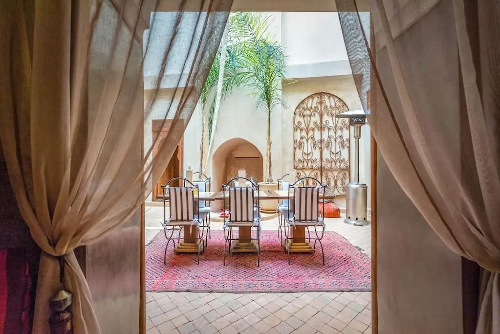 Riad Jaune Safran En Exclusivite Marakéš Maroko